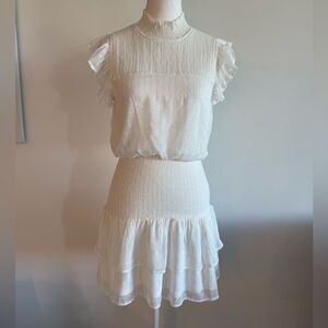 Girls Swiss dot smocked dress white size S pre owned Prestine condition
